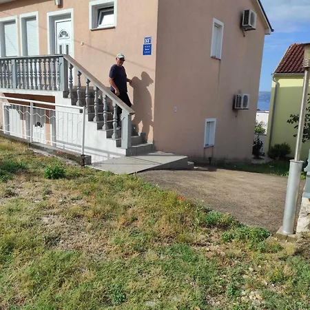 Ljuba Appartement *