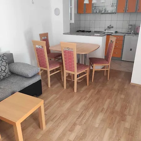 Apartment Ljuba